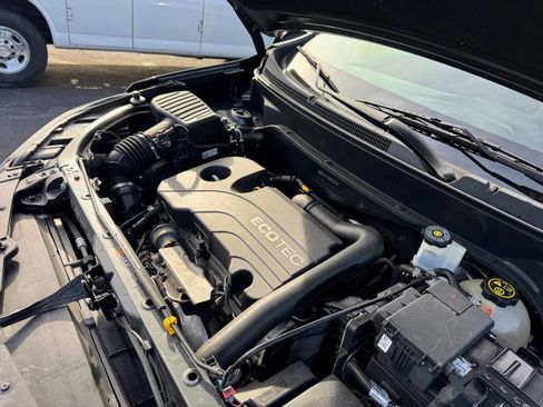 Used 2019 Chevrolet Equinox LT image 31