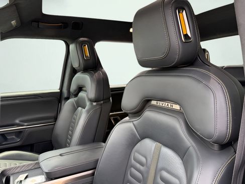 Used 2022 Rivian R1T Adventure AWD/4WD image 55