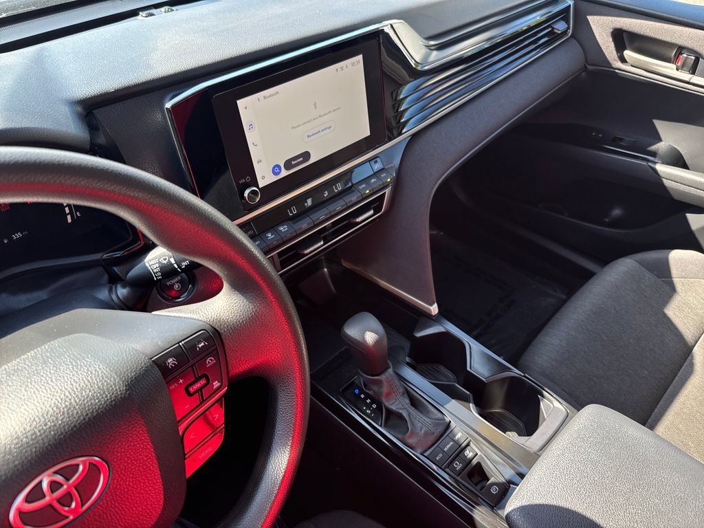 Used 2025 Toyota Camry LE FWD image 21