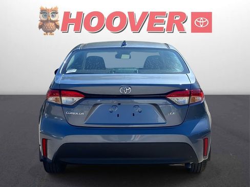 Used 2025 Toyota Corolla LE image 3