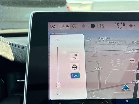 Certified 2024 Jeep Compass Limited w/ High Altitude Package image 24