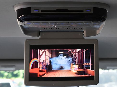 Used 2019 Chrysler Pacifica Touring-L FWD image 11