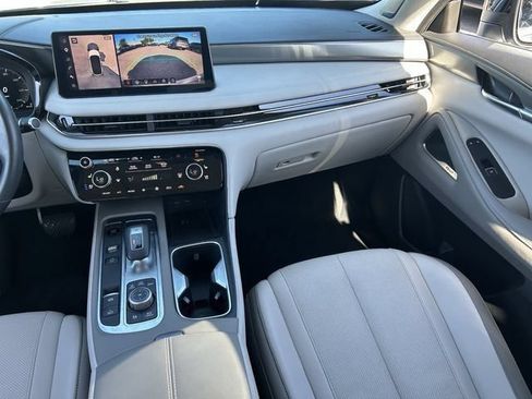 Certified 2026 INFINITI QX60 Luxe w/ Family Package FWD image 18