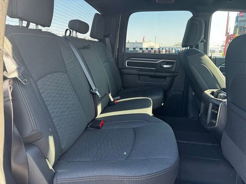 New 2026 RAM 2500 Big Horn AWD/4WD image 16