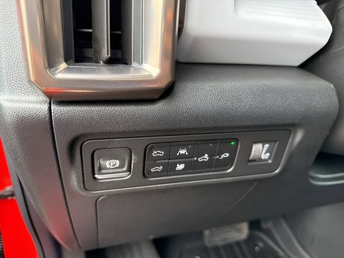 New 2025 GMC Hummer EV 2X image 21