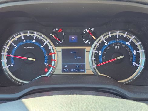 Used 2015 Toyota 4Runner Limited AWD/4WD image 9