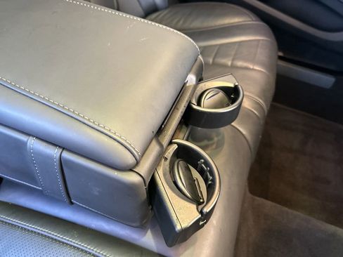 Used 2019 Mercedes-Benz S 560e image 33