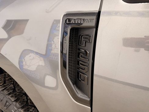 Used 2021 Ford F250 Lariat image 18
