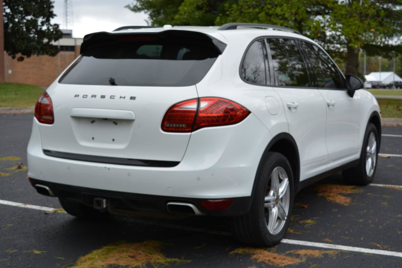 Used 2013 Porsche Cayenne AWD/4WD image 5