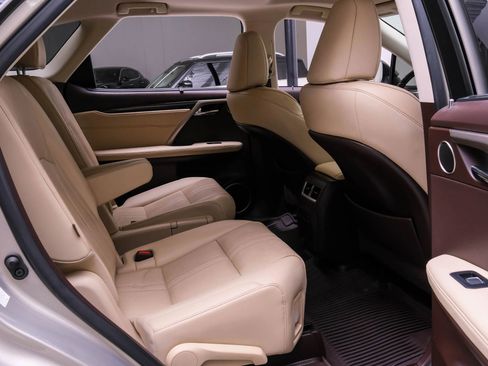 Used 2020 Lexus RX 450hL Luxury w/ Accessory Package image 40