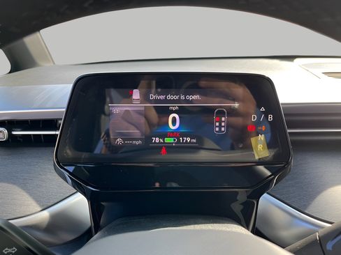 New 2025 Volkswagen ID. Buzz Pro S Plus AWD/4WD image 15