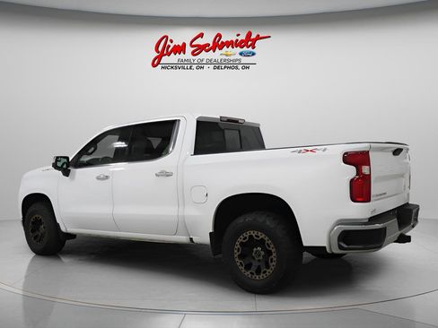 Used 2019 Chevrolet Silverado 1500 LTZ w/ LTZ Convenience Package AWD/4WD image 4