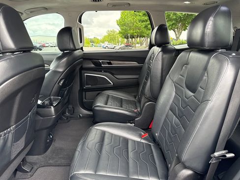 Certified 2022 Kia Telluride SX w/ SX Prestige Package AWD/4WD image 16