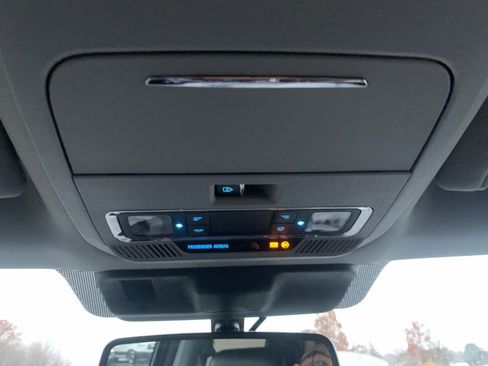 Certified 2024 Ford F250 Lariat w/ Black Appearance Package image 14