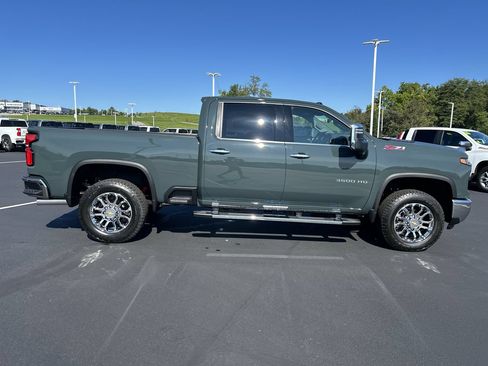 New 2026 Chevrolet Silverado 3500 LTZ w/ LTZ Premium Package AWD/4WD image 8