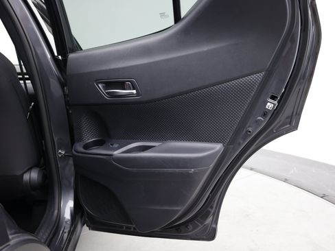 Used 2021 Toyota C-HR LE FWD image 29