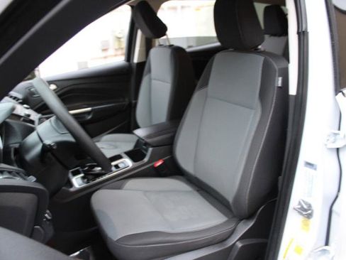 Used 2018 Ford Escape SE w/ Ford Safe & Smart Package image 12