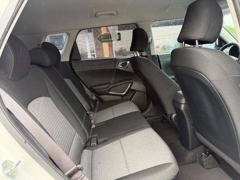 Used 2021 Kia Soul S FWD image 19
