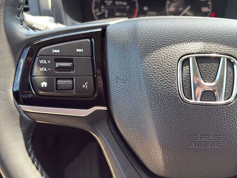Used 2026 Honda Odyssey EX-L image 9