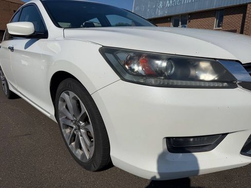 Used 2015 Honda Accord Sport image 5