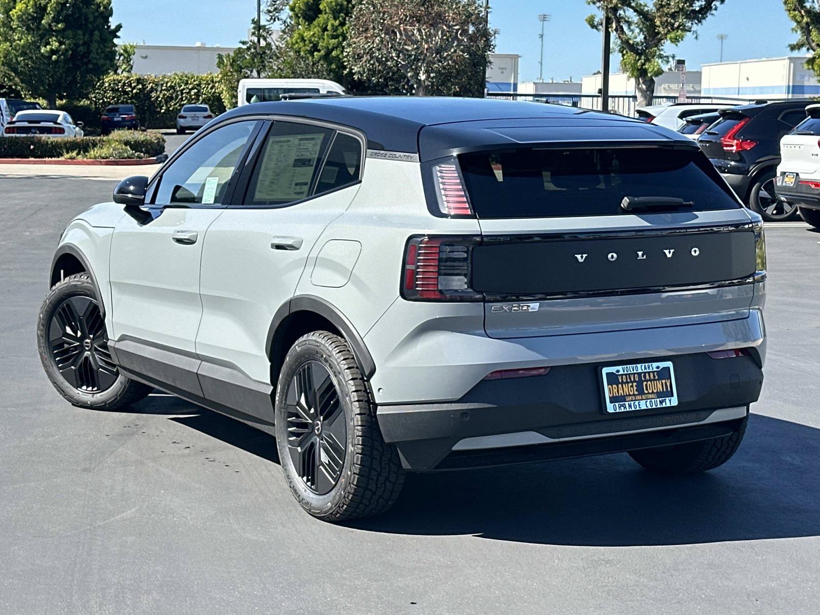 New 2026 Volvo EX30 Cross Country Ultra AWD/4WD image 5