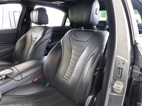 Used 2015 Mercedes-Benz S 550 Sedan image 20