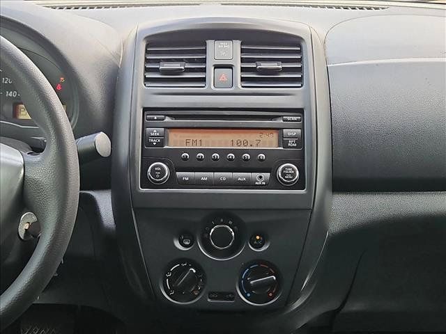 Used 2015 Nissan Versa S FWD image 20