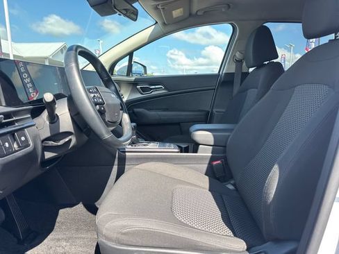 Used 2026 Kia Sportage LX FWD image 13