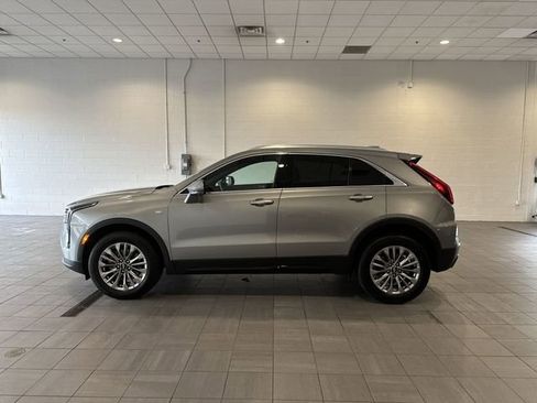 Certified 2025 Cadillac XT4 Premium Luxury w/ Cold Weather Package FWD image 2