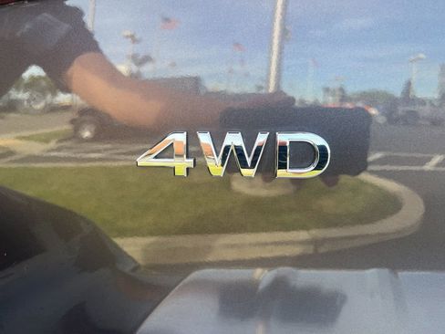 Used 2024 INFINITI QX80 Luxe image 49