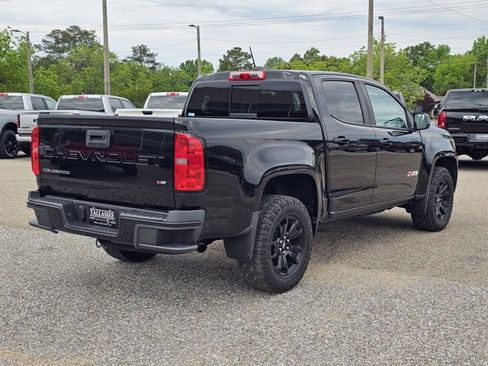 Used 2021 Chevrolet Colorado Z71 w/ Z71 Midnight Edition AWD/4WD image 8
