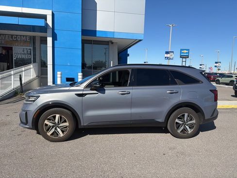 Used 2023 Kia Sorento S w/ Panoramic Sunroof Package image 14