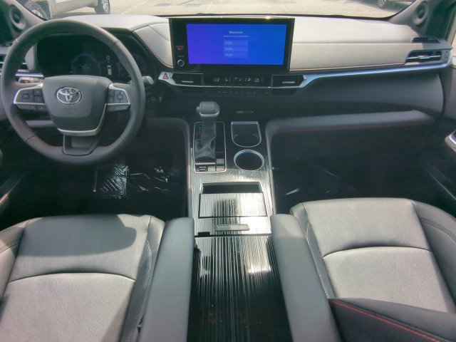 Certified 2026 Toyota Sienna XSE FWD image 14