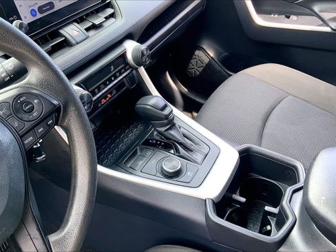 Used 2025 Toyota RAV4 LE AWD/4WD image 16