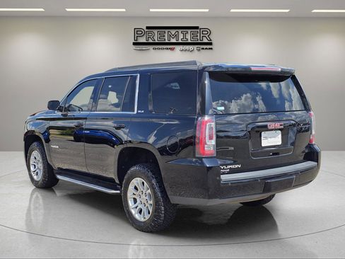 Used 2018 GMC Yukon SLE image 12