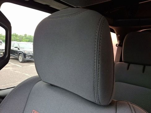 Used 2021 Jeep Wrangler Unlimited Rubicon image 18