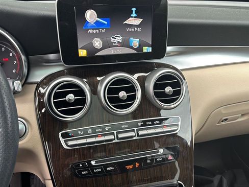 Certified 2017 Mercedes-Benz GLC 300 image 16