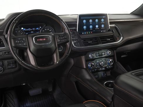 Used 2021 GMC Yukon XL AT4 w/ AT4 Premium Plus Package AWD/4WD image 18