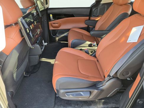 New 2026 Kia Carnival SX Prestige image 17