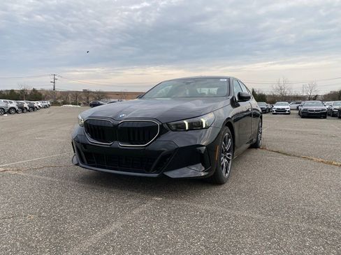 New 2026 BMW 530i xDrive w/ M Sport Package image 1