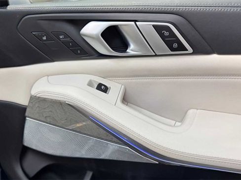 Used 2019 BMW X5 xDrive40i w/ M Sport Package image 14