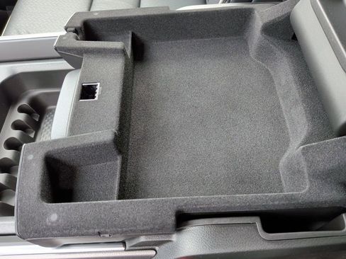 New 2026 RAM 1500 Laramie w/ Night Edition image 39