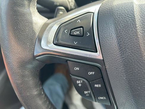 Used 2015 Ford Fusion SE w/ Equipment Group 202A image 19