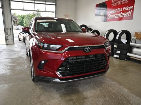 Certified 2026 Toyota Grand Highlander AWD Hybrid image 3