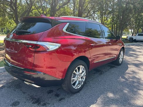 Used 2024 Buick Enclave Essence w/ Experience Buick Package FWD image 6