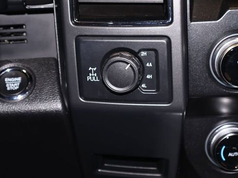 Used 2019 Ford F150 Lariat w/ Equipment Group 502A Luxury AWD/4WD image 31