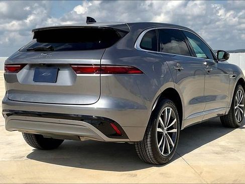 Used 2025 Jaguar F-PACE R-Dynamic S image 2