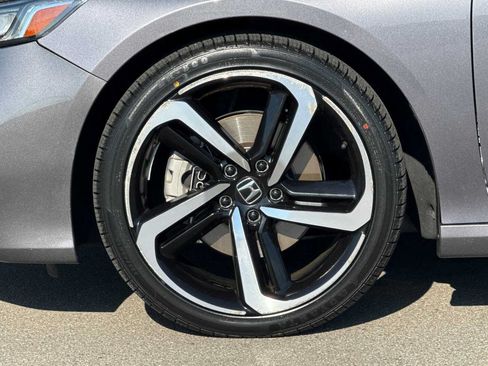 Used 2019 Honda Accord Sport image 24