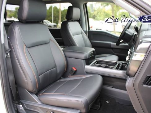 New 2026 Ford F250 Lariat w/ Black Appearance Package image 7