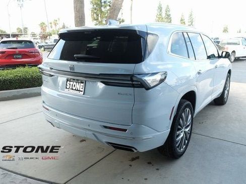 New 2026 Buick Enclave Avenir w/ Super Cruise Package image 8